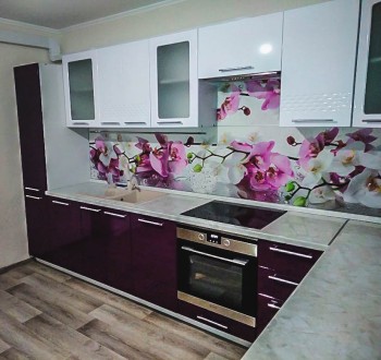 Модульная кухня Капля (Белый глянец/Лайм глянец) в Ужуре - uzhur.mebel54.com | фото